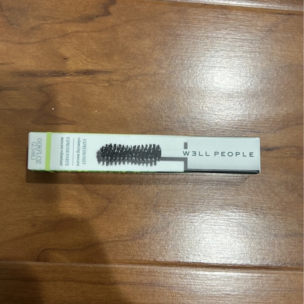 W3ll people expressionist volumizing mascara